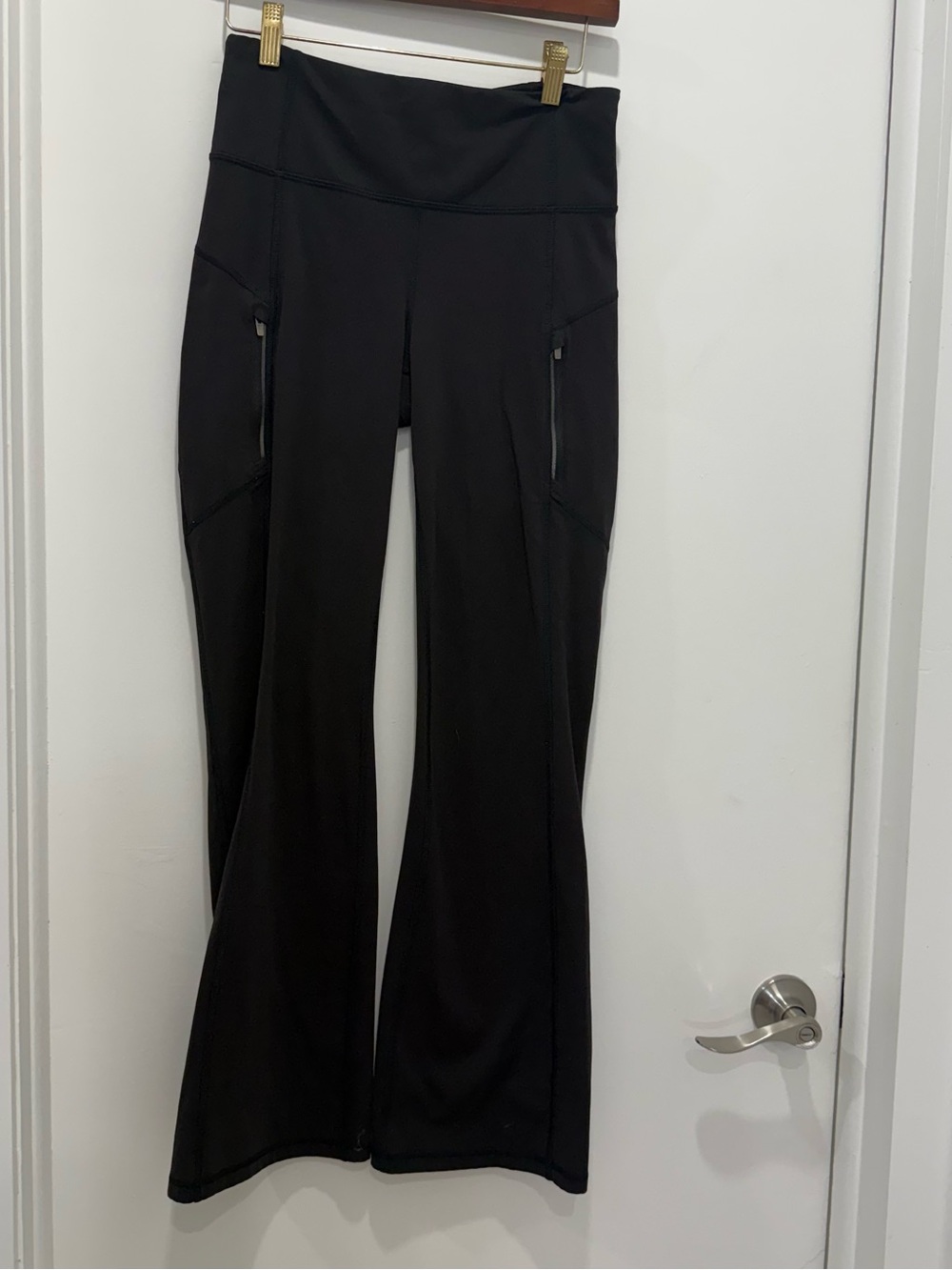 Athleta Rainier Bootcut Pants Black Medium Yoga Activewear M